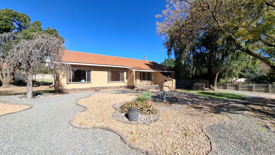 3 Bedroom Property for Sale in La Hoff North West